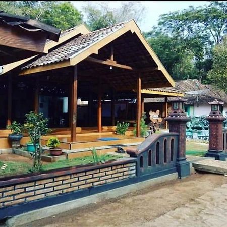 Nara Homestay Syariah Mangunan Exterior photo